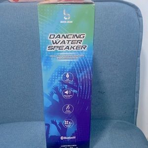 Brand new wanted speaker (rainbow)